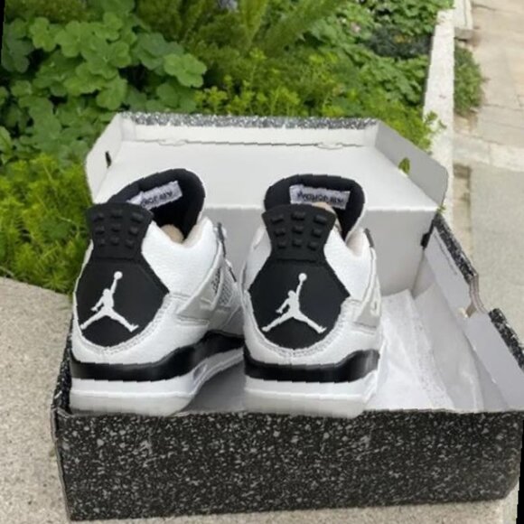 Jordan 4 military black size 42 - Picture 3 of 5